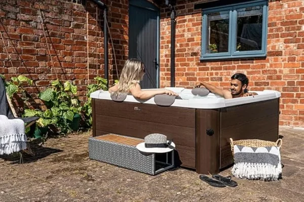 MSpa Tribeca 6 Person Hot Tub